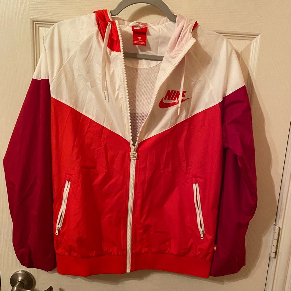 Nike full zip jacket in size large